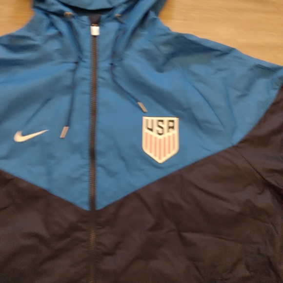 Nike windbreaker - Picture 4 of 5